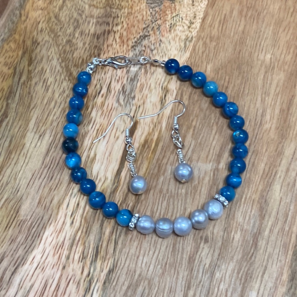 Blue River Shell and Pearl Bracelet & Earring Set - Handmade